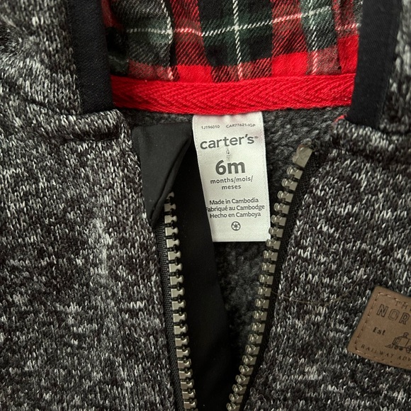 Bundle of Four Onesies in Various Sizes - Picture 8 of 12